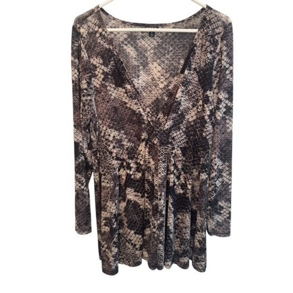 Torrid Womens Grey Snakeskin Mesh V-Neck Long Sleeve Babydoll Tunic Top 2X
